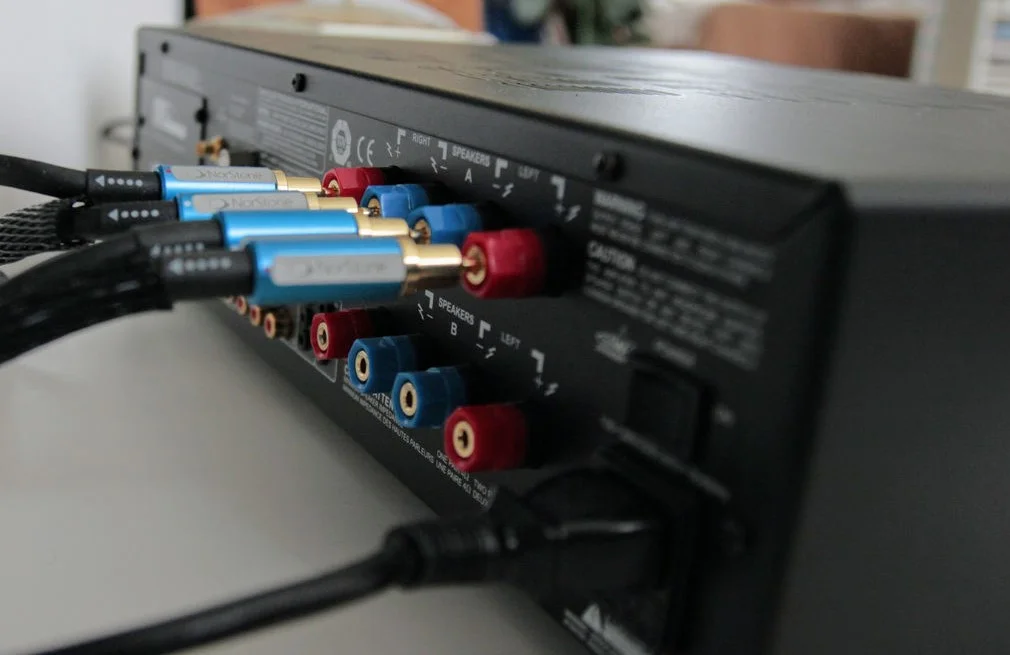 NAD C389 ampli DAC — vue 3