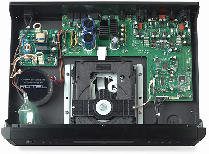 ROTEL RCD-1572 SILVER ou NOIR — vue 3