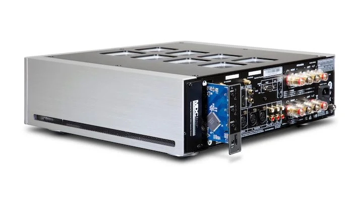 NAD M-33 — vue 3